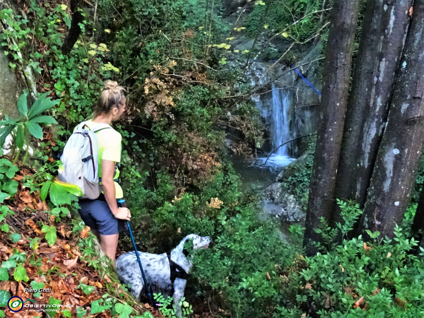 20 Valle di Carubbo, inizia un susseguirsi di cascate e di pozze-marmitte.JPG